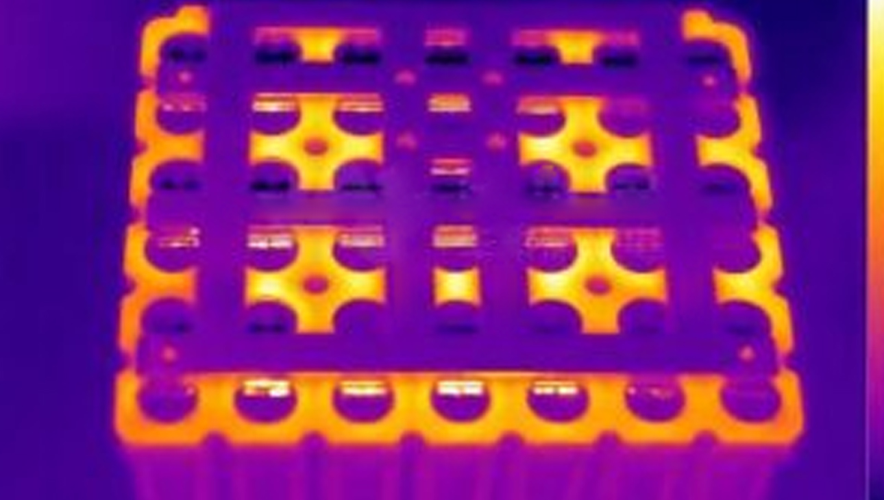  Battery Charge and Discharge Testing